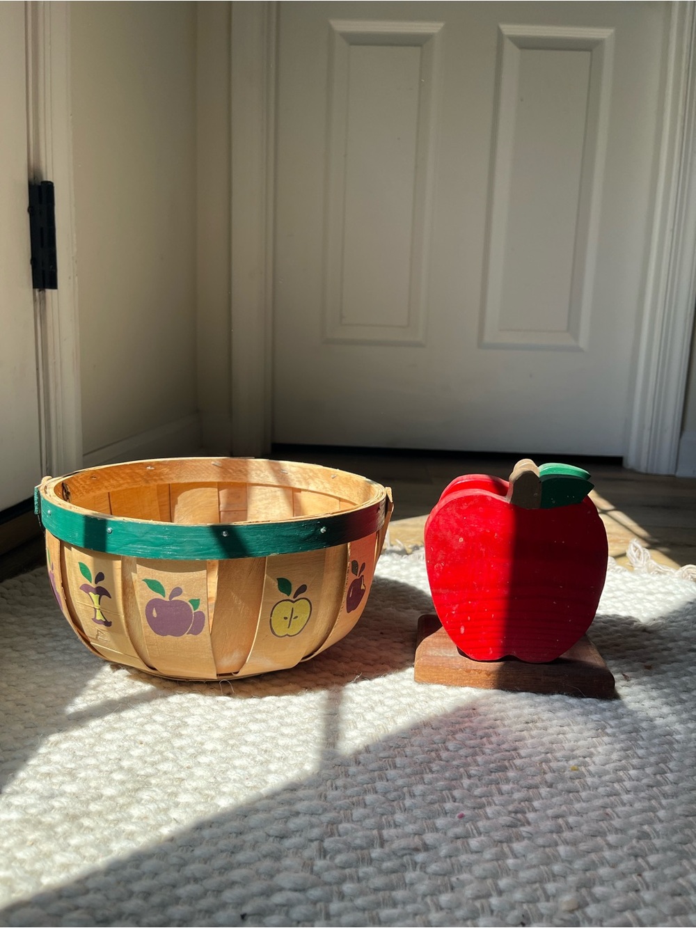 Wooden Apple Decor & Fruit Basket Set - Red and Natural Wood